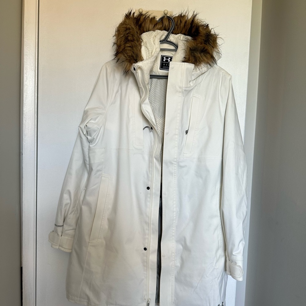 Under Armour Women's White Ski Jacket with Fur Hood